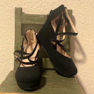 Heels black